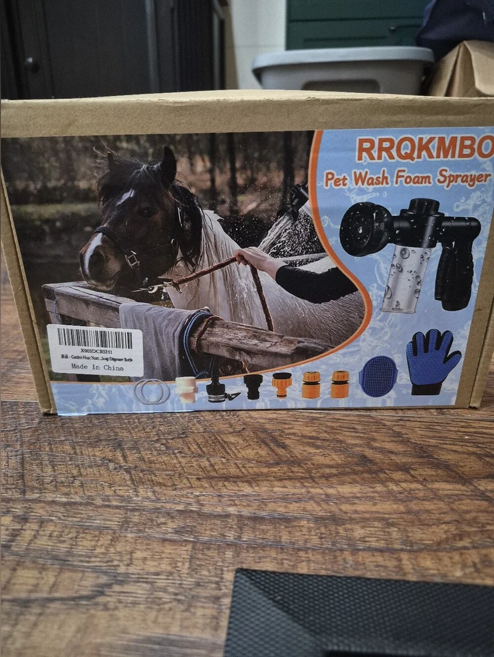 New Pet Wash Foam Sprayer With Accessories In Open Box